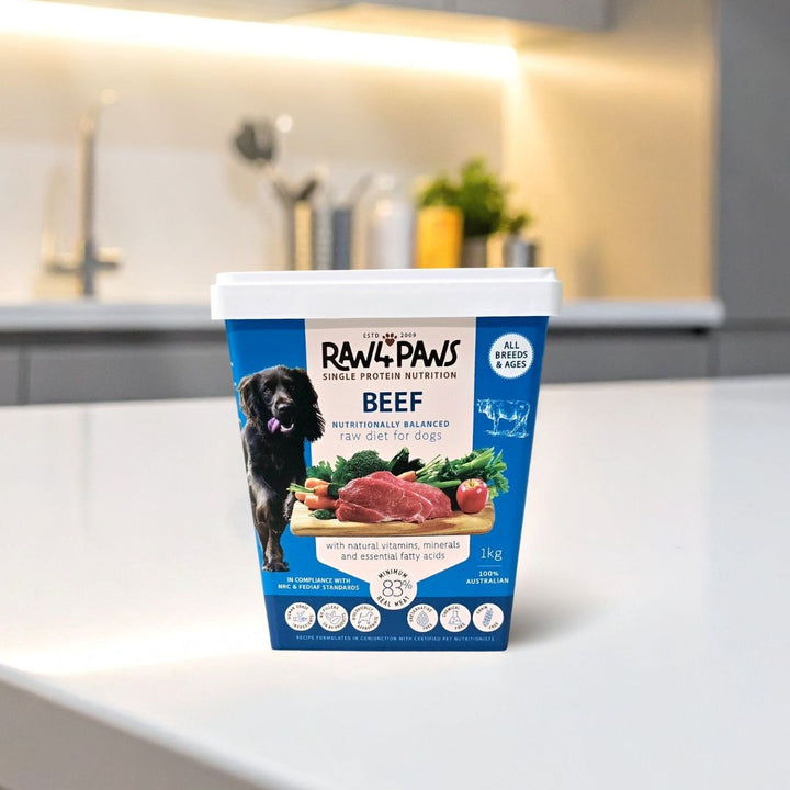 Raw 4 Paws 900g Container