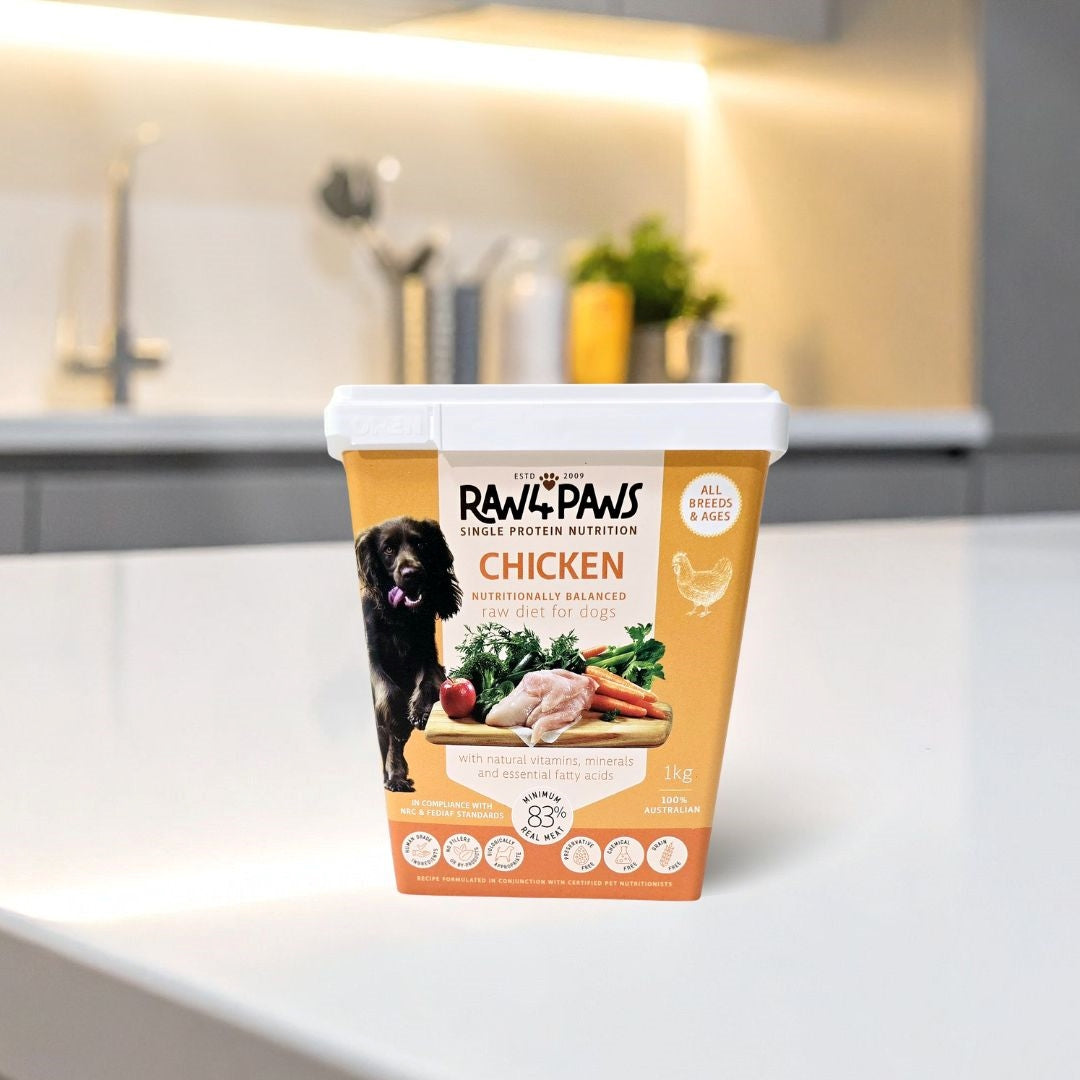 Raw 4 Paws 900g Container