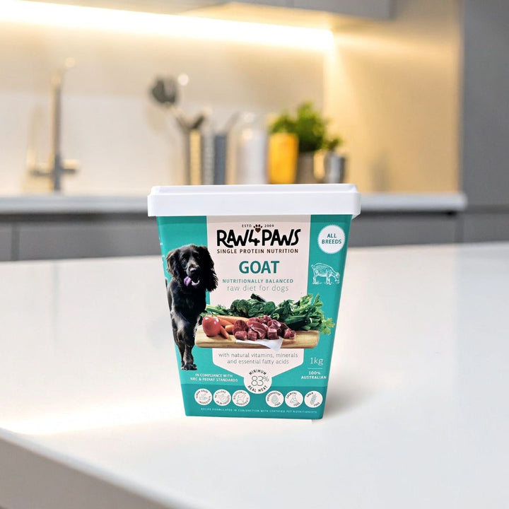Raw 4 Paws 900g Container
