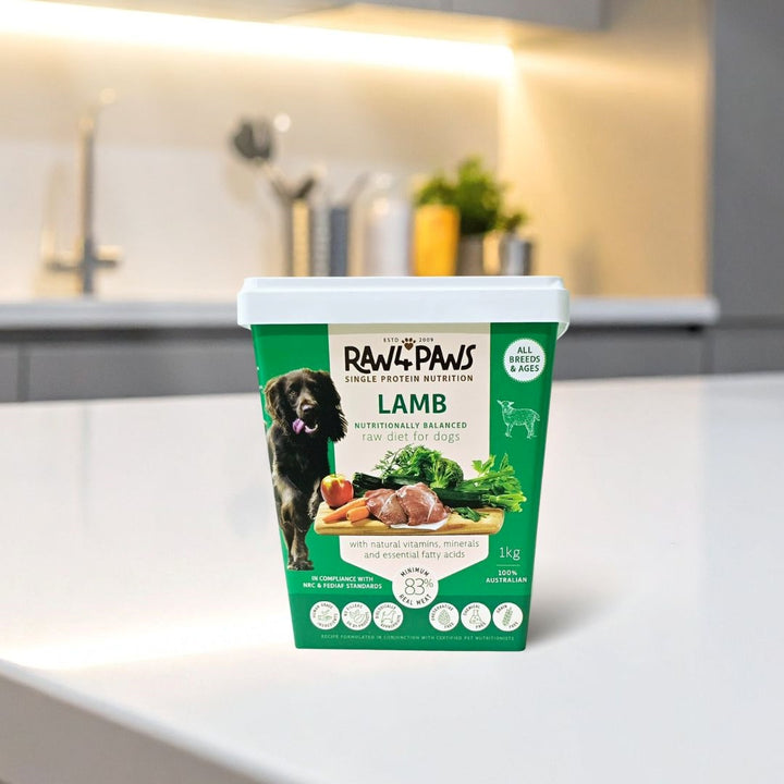 Raw 4 Paws 900g Container