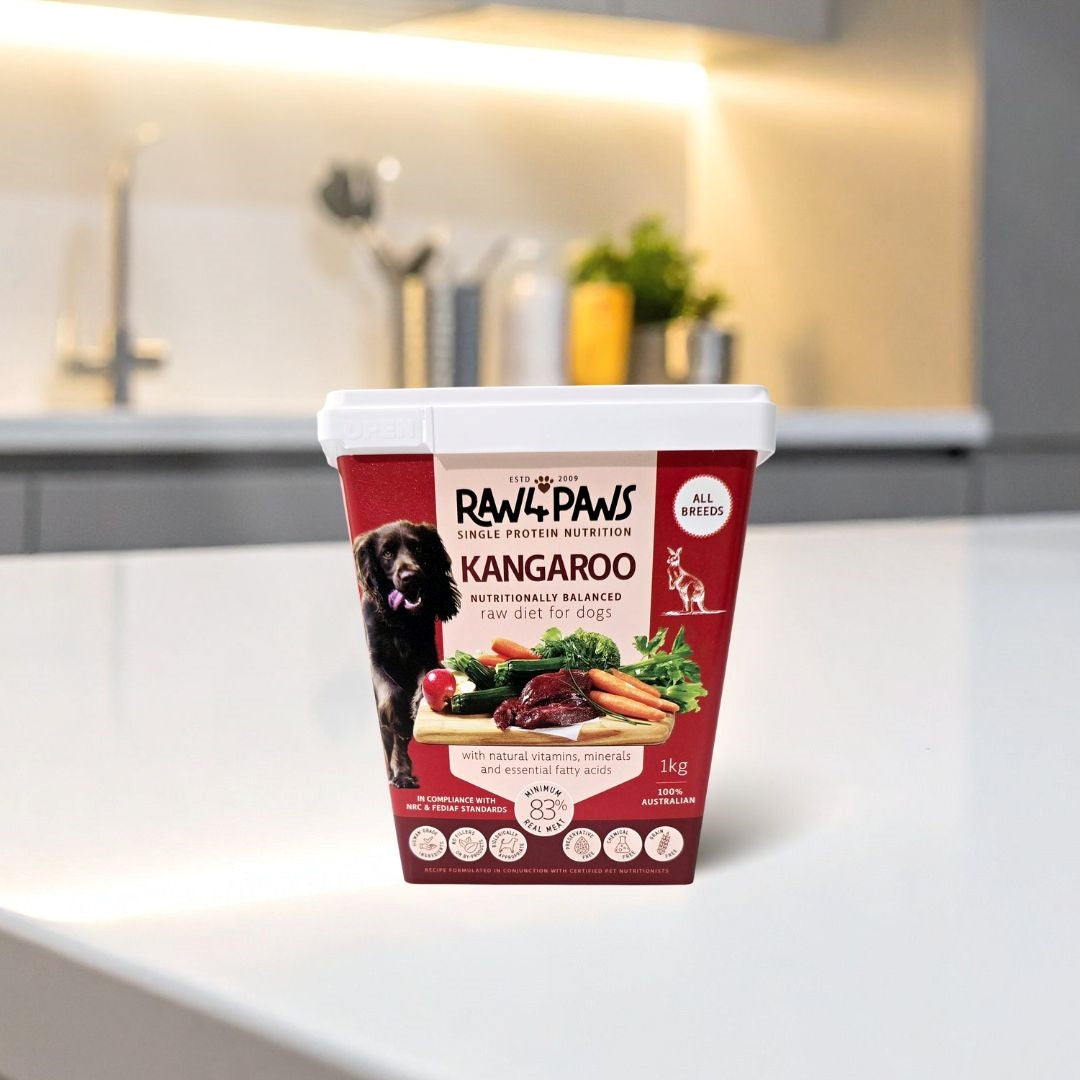 Raw 4 Paws 900g Container